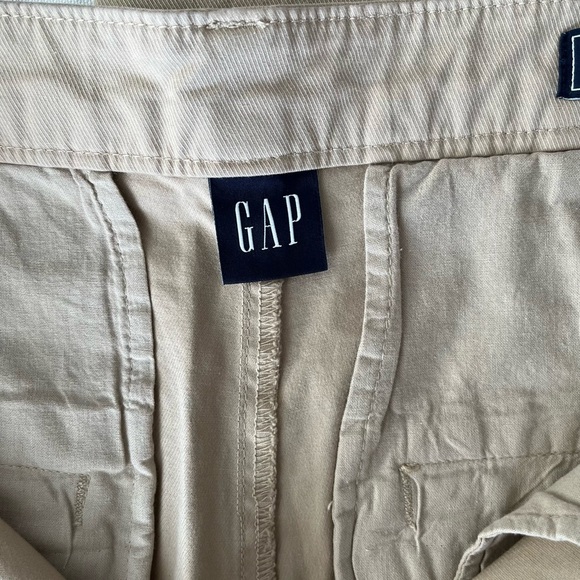GAP Tan Straight Leg Pants Versatile Everyday Wear - Picture 10 of 14